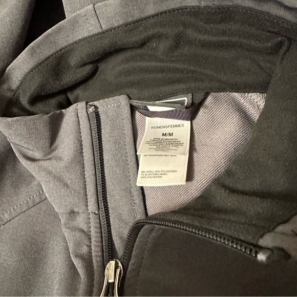 The North Face | Flashdry Jacket - Picture 2 of 8